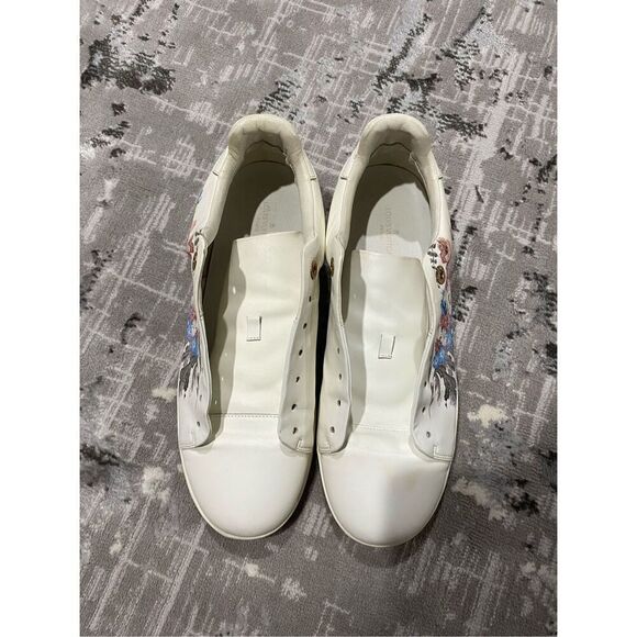Size 43/44-10 1/2 Louis Vuitton ultra soft leather sneakers with floral detail. - Picture 7 of 15